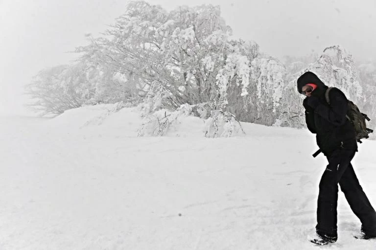 «Διαλύει» την Ευρώπη το κύμα ψύχους από την Σιβηρία – Τρεις νεκροί σε Πολωνία και Γαλλία